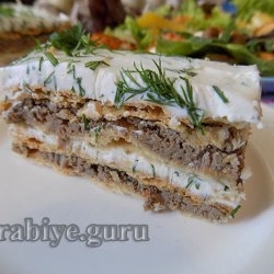 Закусочный печёночный торт с сырным кремом