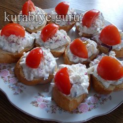 Кростини на греческий лад 