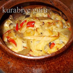 Жаркое из курицы с фасолью и баклажанами