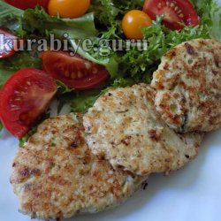 Куриные оладьи с кабачком 