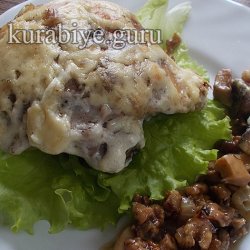 Жаркое в горшочках с курицей и грибами