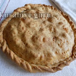 Пирог с карамелизированными баклажанами и перцем