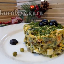 Салат языческий с маслинами