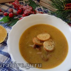 Суп із сочевиці з копченими реберцями