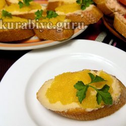 Бутерброды  с креветочным маслом и икрой мойвы 