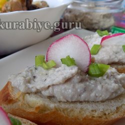 Паштет из сельди с творогом и орехами