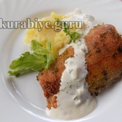 Сом  в хрустящей корочке с соусом тартар