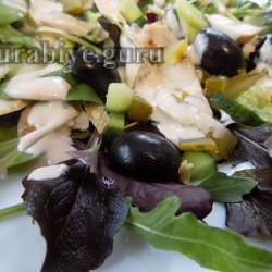 Салат «Пригажуня» з куркою