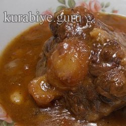 Рагу з бичачих хвостів і квасолі