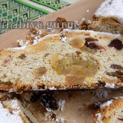 Масляний штолен з марципаном (Butterstollen)