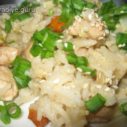 Чесночный рис с курицей